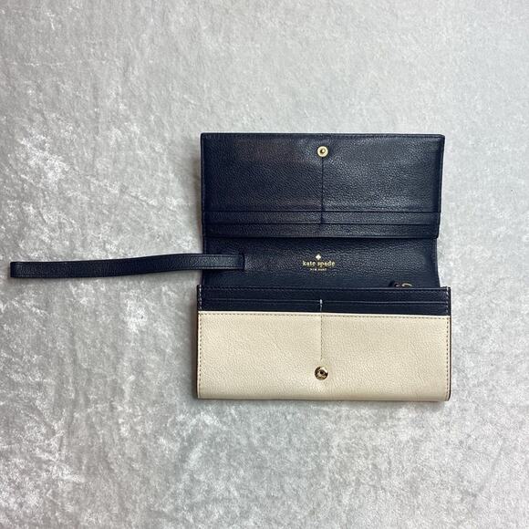 Kate Spade New York Wallet Pink and Navy with Wristlet - Picture 4 of 4